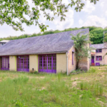 Ancienne auberge au bord du Loir à réinterpréter